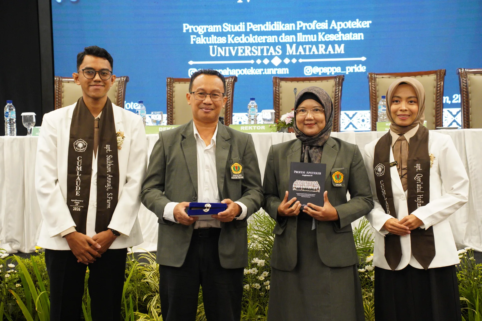 40 Mahasiswa PSPPA FKIK Universitas Mataram Resmi Disumpah sebagai Apoteker, Lulus 100 Persen UKOMNAS PDPA Maret 2026