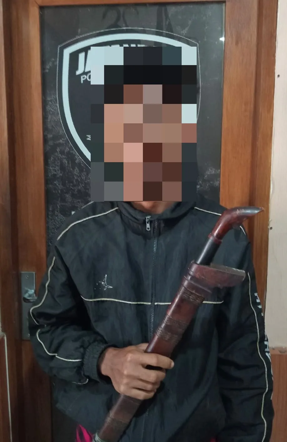 Diduga Mengamuk Bawa Sajam di Depan RSUD Kota Mataram, Pria 24 Tahun Diamankan Polisi